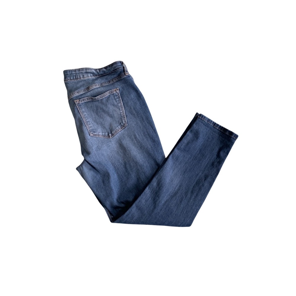 Sonoma Women's Jeans Denim Blue Distressed Relaxed Fit Casual‎ Everyday